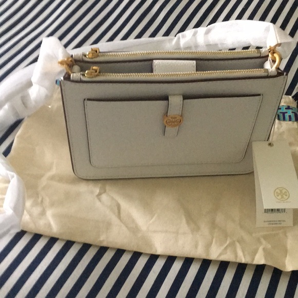 Tory Burch Handbags - TORY BURCH SMALL LEATHER WALKER CROSSBODY BAG IN GARDENIA